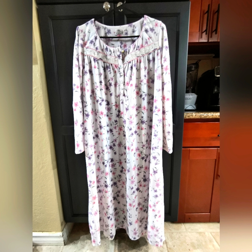 Cozy like flannel nightgown